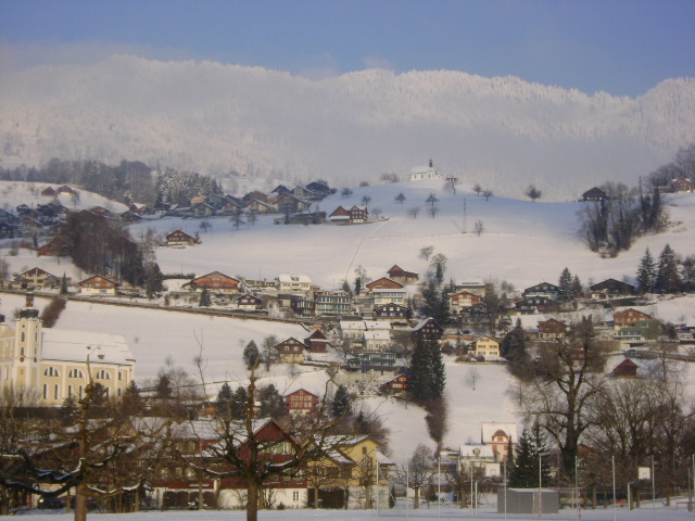 Winterliche Landschaft am Sarnersee