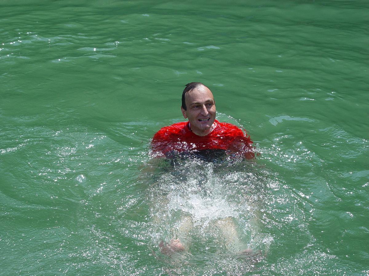 2003_sm134.JPG